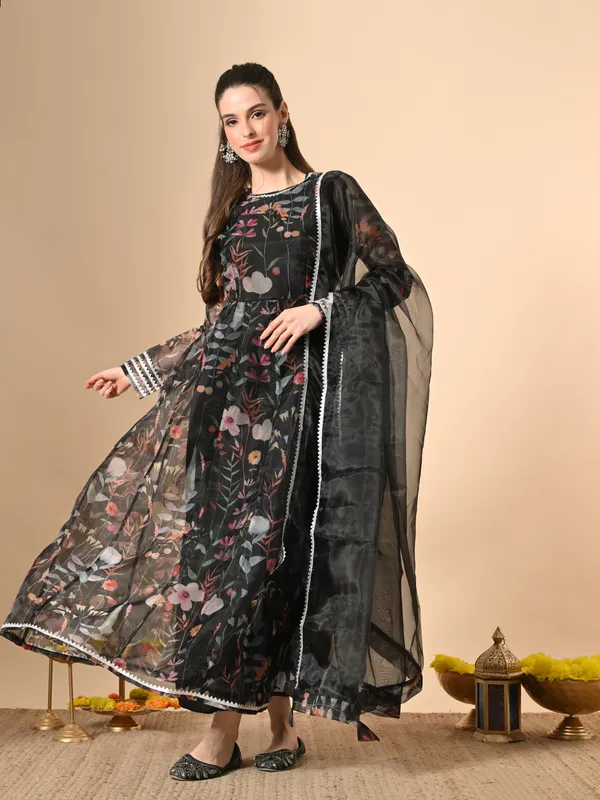 Black_Floral_Print_Anarkali_Suit_Set_for_Women