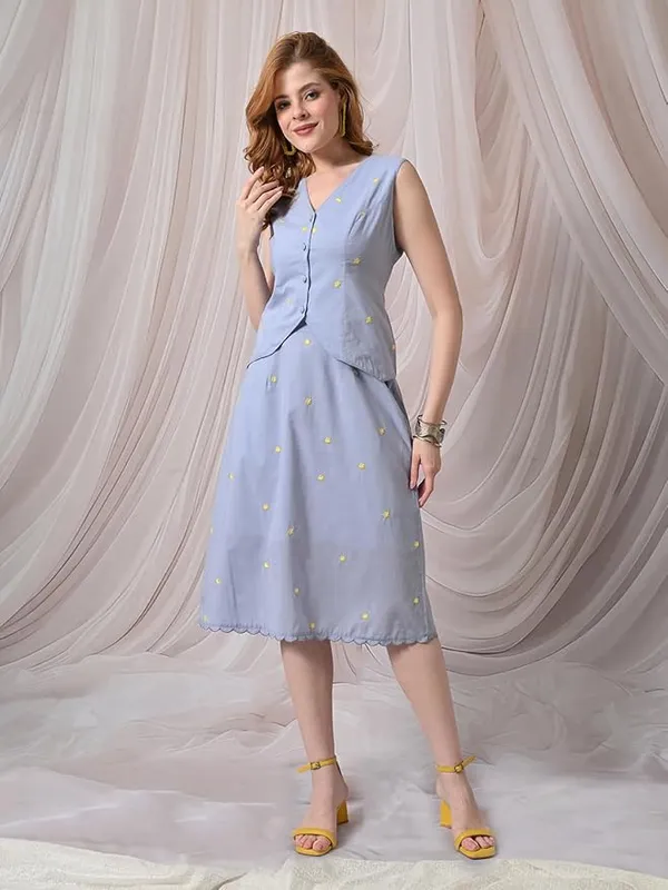 Women's_Light_Blue_A-Line_Midi_Skirt_with_Yellow_Floral_Embroidery,_Elastic_Waist,_Scallop_Hem