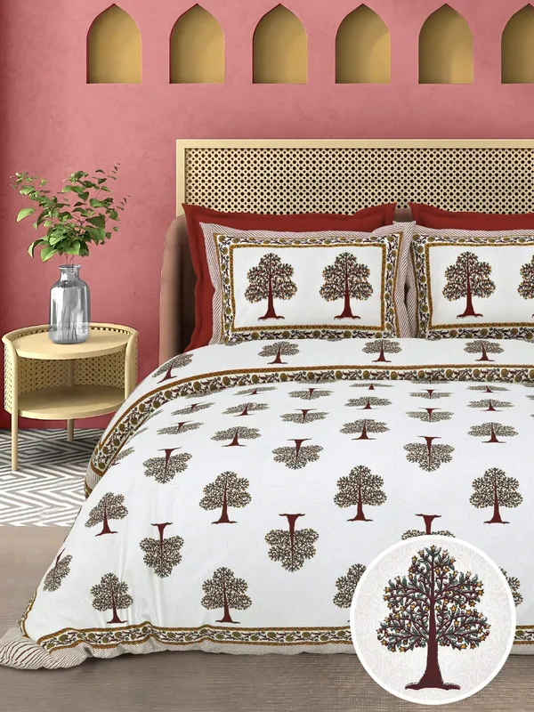 Maroon_Tree_Print_Pattern_King_Size_Bedsheet