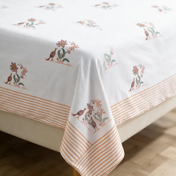 Apricot_And_White_Floral_Print_King_Size_Bedsheet