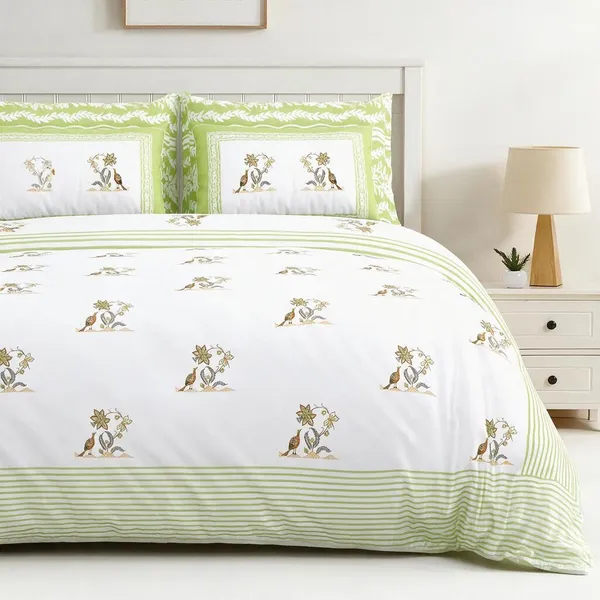 Green_And_White_Printed_Floral_Bird_King_Size_Bedsheet