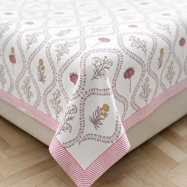 Rose_Pink_Printed_Floral_Pattern_King_Size_Bedsheet_Set