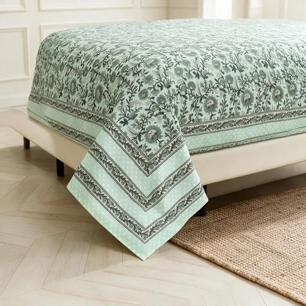 Green_And_White_Floral_Print_King_Size_Bedsheet_Set