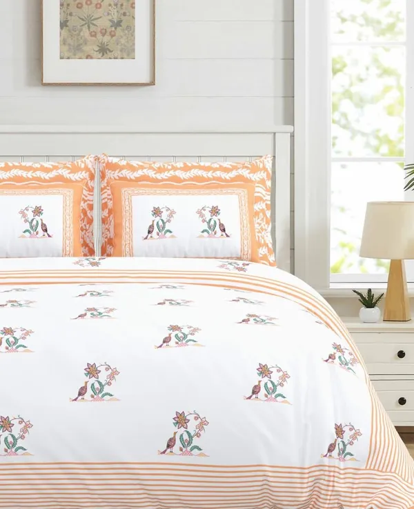 Apricot_And_White_Floral_Print_King_Size_Bedsheet