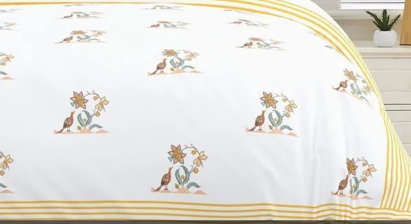 Butter_Yellow_And_White_Floral_Print_King_Size_Bedsheet