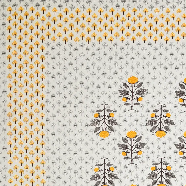White_And_Yellow_Floral_Print_King_Size_Bedsheet_Set