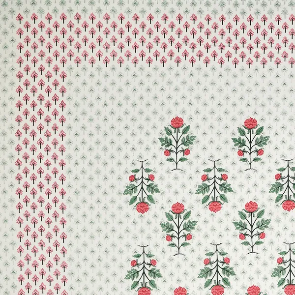 Pink_And_White_Floral_Print_King_Size_Bedsheet_Set