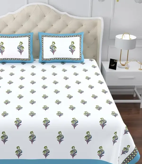 Blue_And_White_Floral_Print_King_Size_Bedsheet