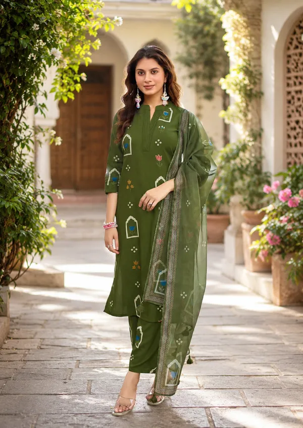 Green_Printed_Ethnic_Kurta_Set_for_Women