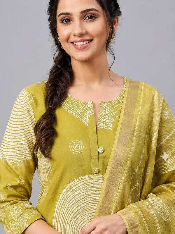 Rayon_Kurta_Set_with_Dupatta
