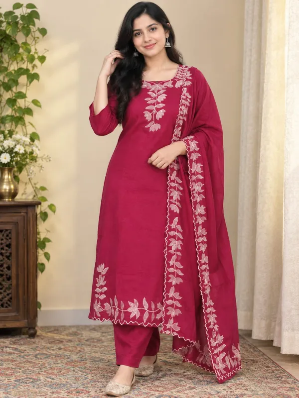 Silk_thread_embroidery_kurta_set