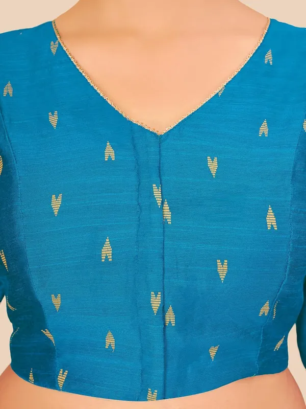 Women_Woven_Banarasi_Saree_Blouse