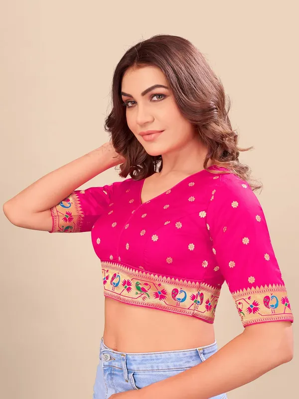 Women_Woven_Banarasi_Saree_Blouse