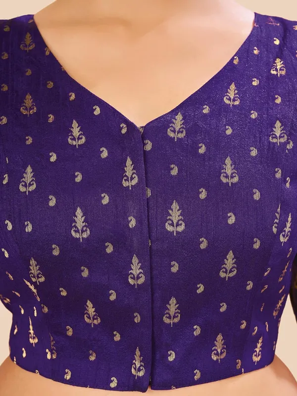 Women_Woven_Banarasi_Saree_Blouse