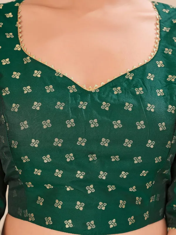 Women_Woven_Banarasi_Saree_Blouse