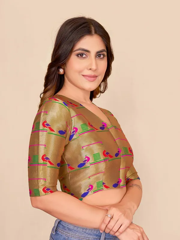Women_Woven_Banarasi_Saree_Blouse