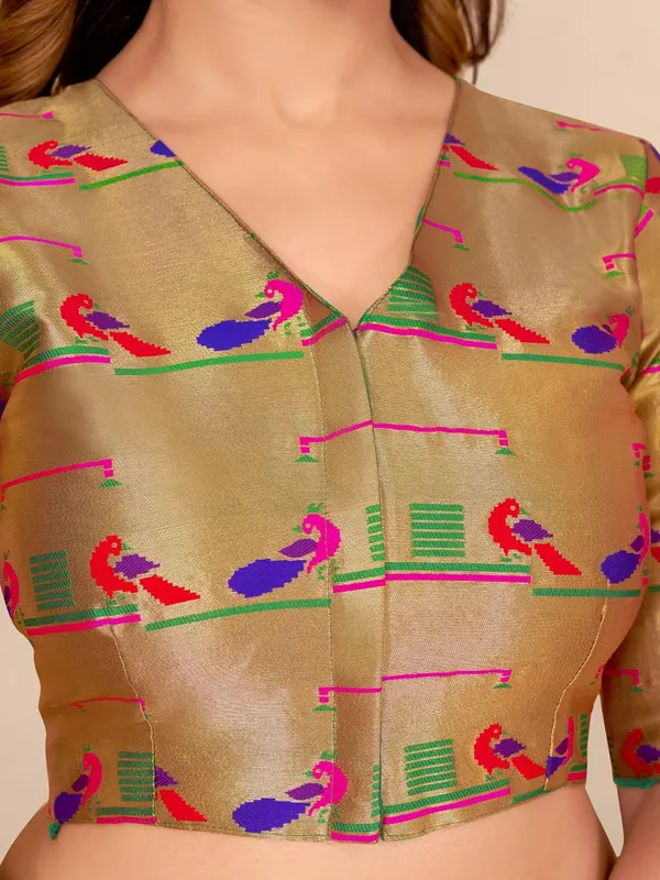 Women_Woven_Banarasi_Saree_Blouse