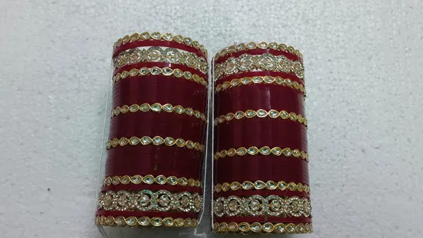 Maroon_Embellished_Bangle_Set_for_Women