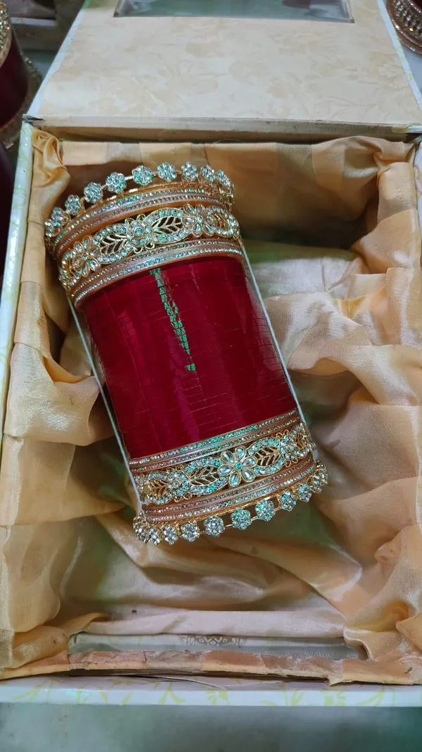 Red_Ornate_Bridal_Chooda_Bangle_Set_for_Women