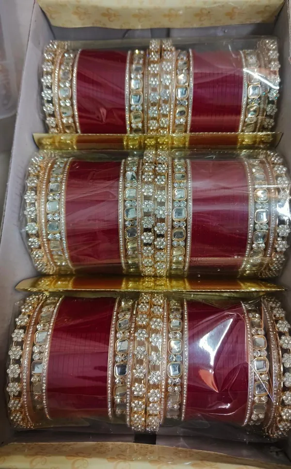 Red_Gold_Tone_Embellished_Bangle_Set_for_Women