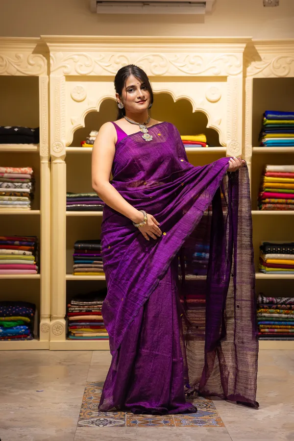 Pure_Matka_Saree_With_Golden_Gini_Default_Title