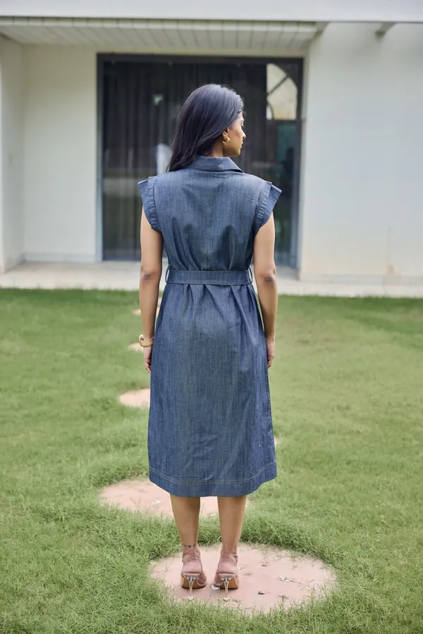 Blue_Denim_Sleeveless_Belted_Shirt_Dress_For_Women