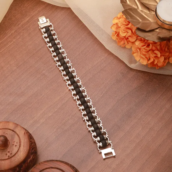 Karungali_Black_Beaded_Silver_Bracelet_for_Men
