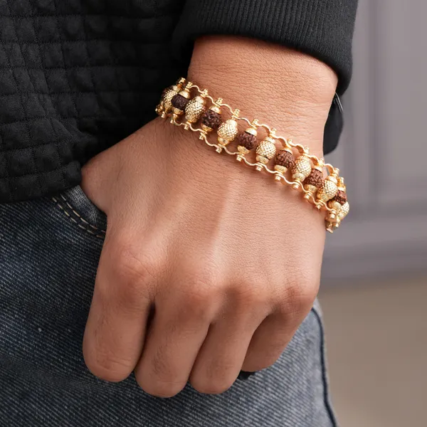 Golden_Modern_Beaded_Bracelet_for_Men