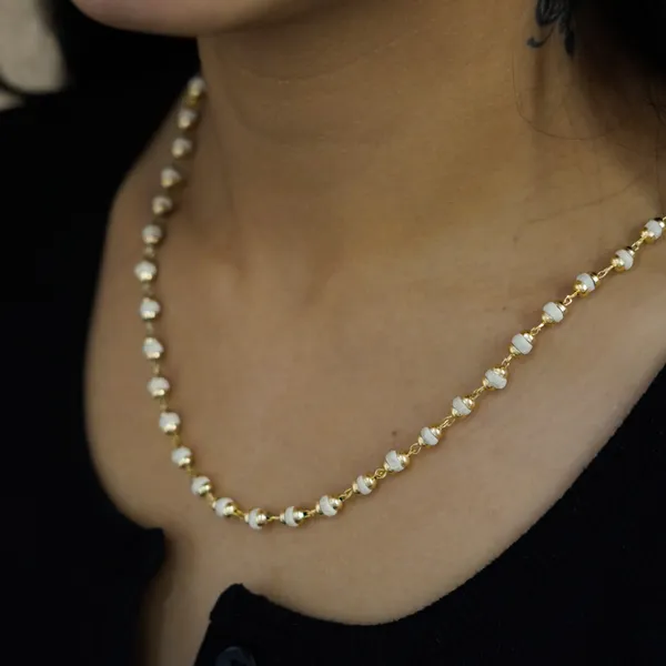 Tulsi_Mala_Gold_Tone_Pearl_Beaded_Mala_for_Women_(Holy_Basil_Mala)