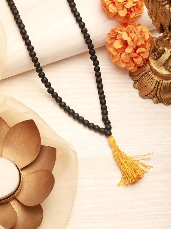Divya_Karungali_Black_Beaded_Tassel_Mala
