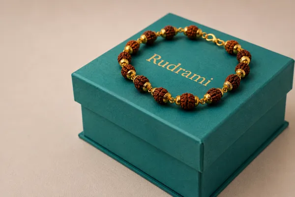 Rudraksha_Brown_Bead_Bracelet,_Lab_Certified