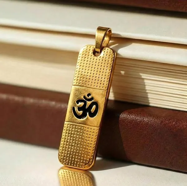 Om_Gold_Plated_Pendant_with_Chain_|_Stainless_Steel_Om_Locket_Necklace_|_Spiritual_Jewellery_Gift_for_Men_&_Husband,_Friend