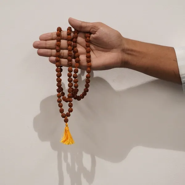 Brown_Rudraksha_Mala_-_108+1_Beads(Lab_Certified)