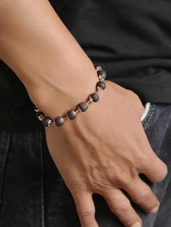 Karungali_Black_Beaded_Mala_&_Bracelet_Combo_for_Men