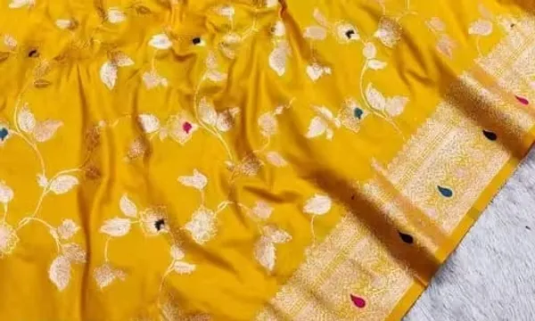 Teal_Floral_Pattern_Saree_For_Women