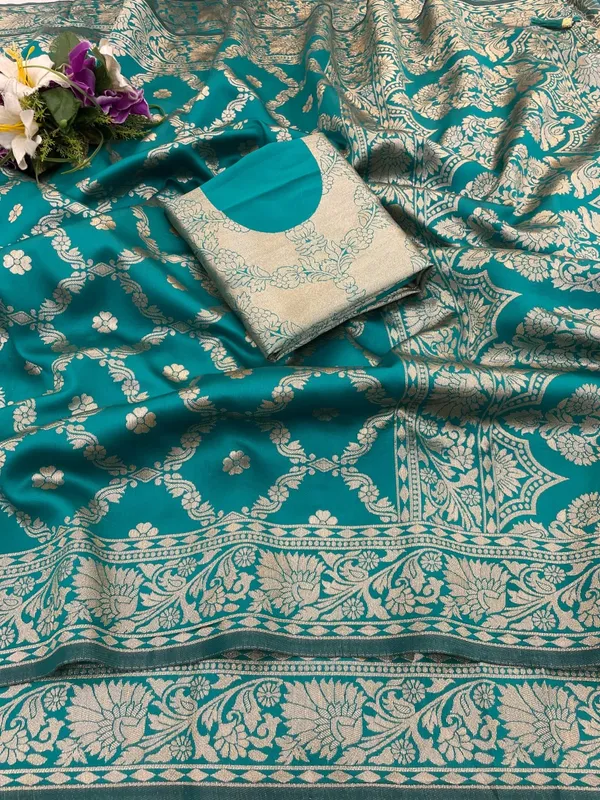 Maroon_Woven_Ethnic_Saree_for_Women