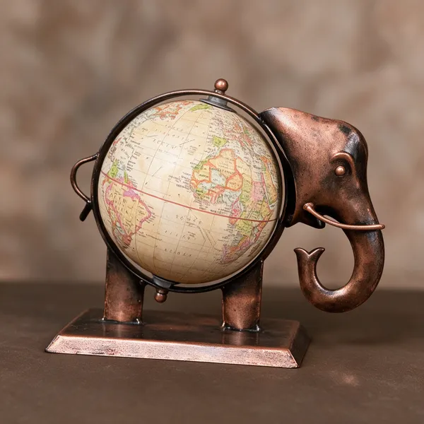 Elephant_Luxury_Table_Globe
