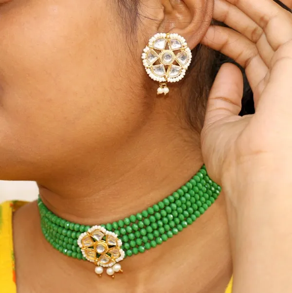Prizetaa_Green_Crystal_Floral_Choker_Necklace_With_Stud_Earrings_Wedding_Jewellery_Set_For_Women