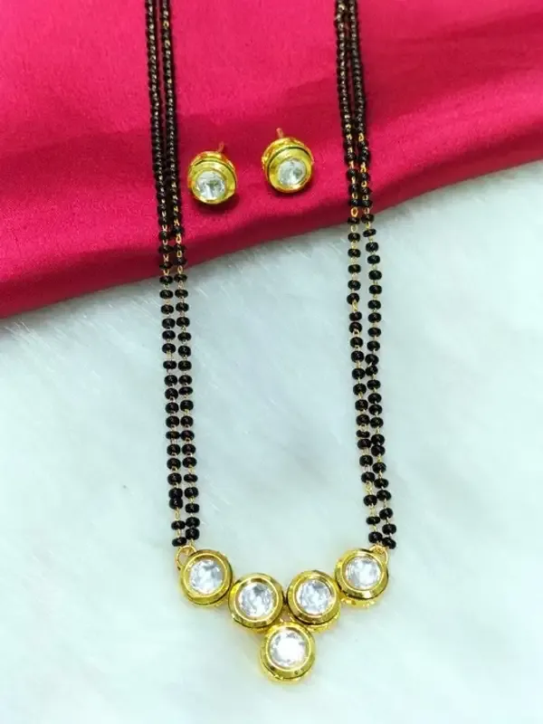 Prizetaa_Gold_Plated_Kundan_Studded_Daily_Wear_Mangalsutra_With_Earrings_Jewellery_Set