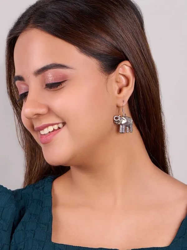 Prizetaa_Dailywear_Elephant_Shape_Earrings