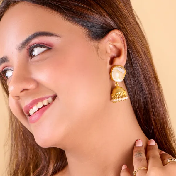 Prizetaa_Brass_White_Mother_Pearl_Wedding_Jhumki_Earrings_For_Women
