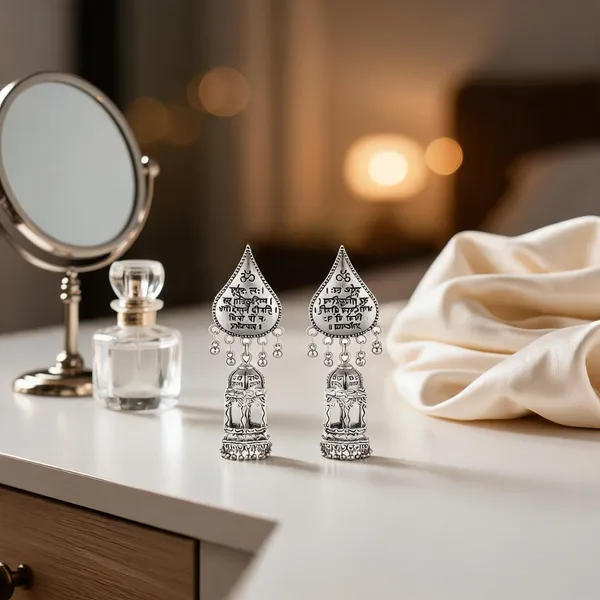 Prizetaa_Bohemian_Silver_Oval_Jhumki_Earrings