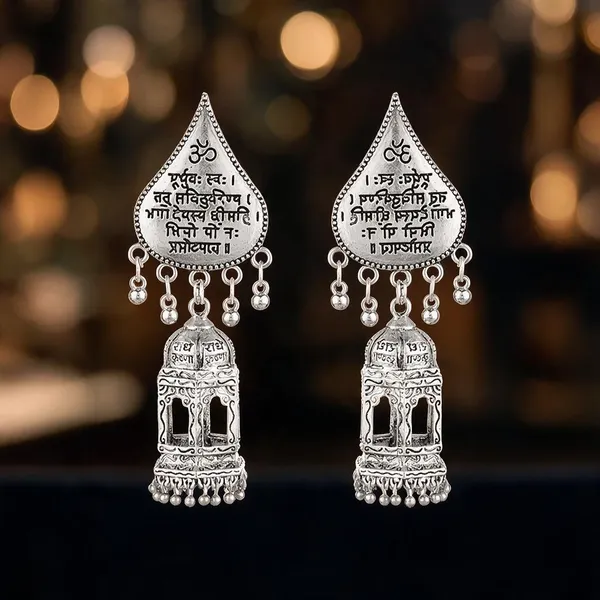 Prizetaa_Bohemian_Silver_Oval_Jhumki_Earrings