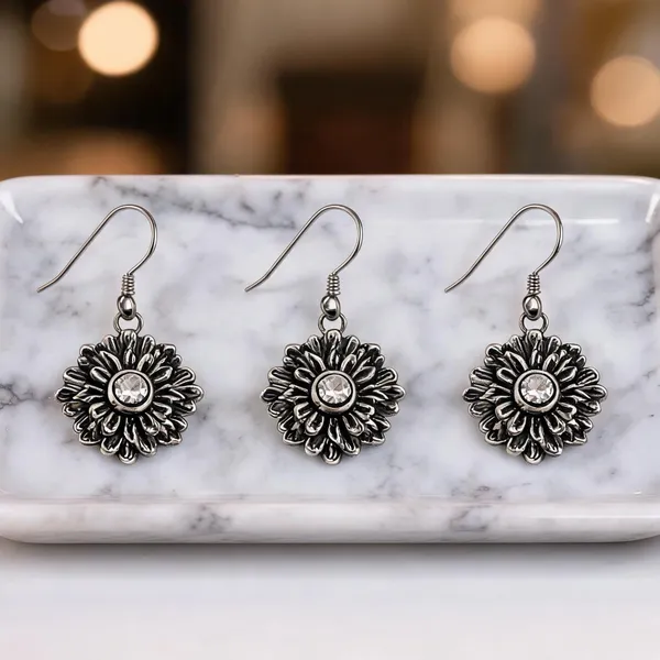 Prizetaa_Dailywear_Floral_Shape_Earrings_Pack_Of_3