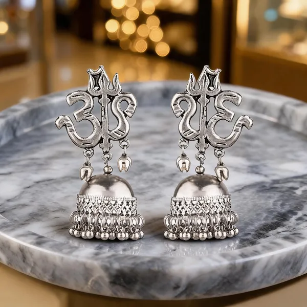 Prizetaa_Bohemian_Silver_Om_Jhumki_Earrings