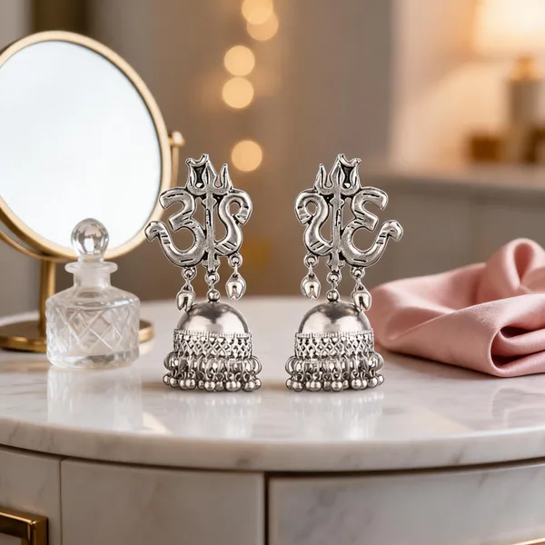 Prizetaa_Bohemian_Silver_Om_Jhumki_Earrings