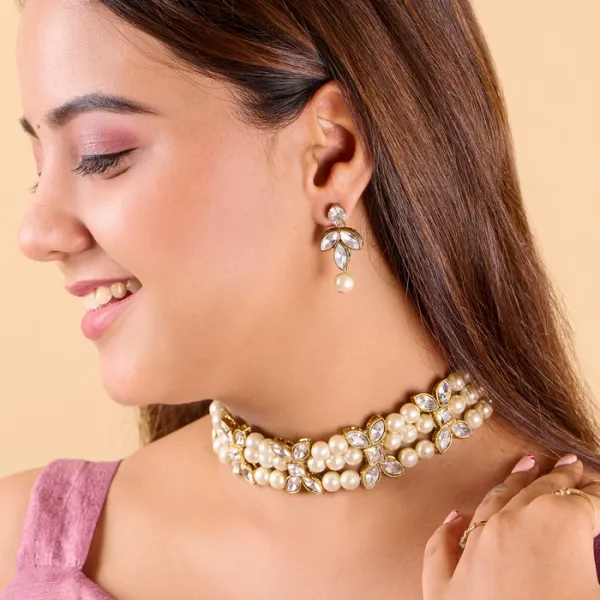 Prizetaa_White_Pearl_Floral_Choker_Necklace_With_Earrings_Jewellery_Set_For_Women