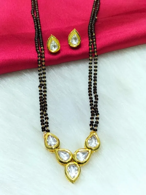 Prizetaa_Gold_Plated_Kundan_Studded_Daily_Wear_Mangalsutra_With_Earrings_Jewellery_Set