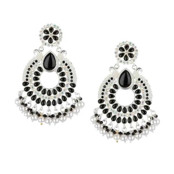 Chandbali_Earrings_With_Pearls
