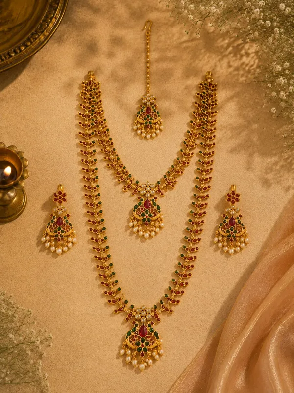 Antique_Gold_Kemp_Ruby_Emerald_Shell_Pearl_South_Indian_Temple_Jewellery_Set_For_Women